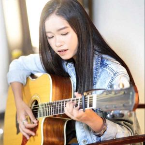 คอร์ดเพลง ถอยใจ เบลล์ นิภาดา