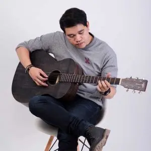 คอร์ดเพลง คุยเล่นๆ ศาล สานศิลป์