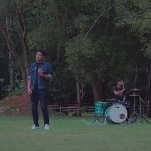 คอร์ดเพลง เขาไม่รู้ หรือเขาไม่รัก วงเนคไท