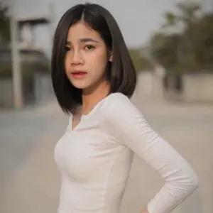 คอร์ดเพลง เป็นหยังคือบ่ลืม แบม ไพลิน