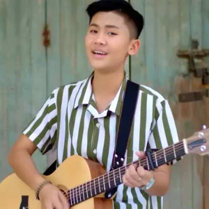 คอร์ดเพลง ดวงจันทร์ของใคร ดวงใจของเธอ หนามเตย