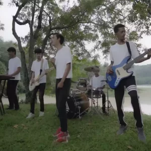 คอร์ดเพลง ฉันผิดเอง วงอบอุ่น