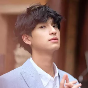 คอร์ดเพลง สายลม (Wind) Chimon Wachirawit