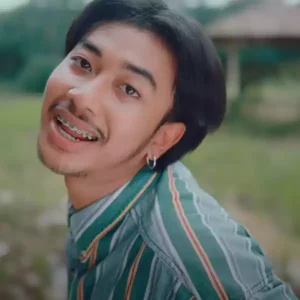 คอร์ดเพลง ใจดวงน้อยกับทองเส้นโต จอนนี่ วงศ์สุวัฒน์