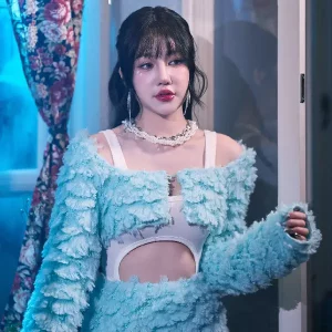  CHRISTMAS OR KISS ME BENZKHAOKHWAN