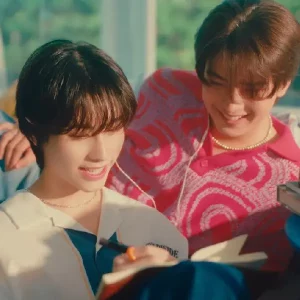 คอร์ดเพลง สุขสันต์วันคิดถึง (Happily Missing You) BUS