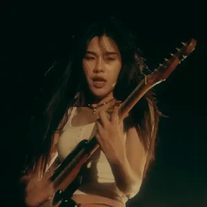  น้ำตาขี้ไก่เดือน น้ำ สุนิตา