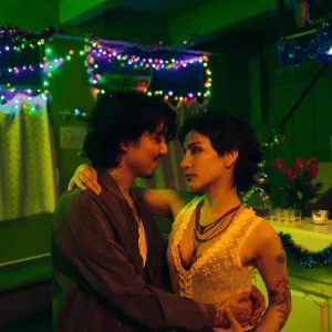 คอร์ดเพลง ฝังร่างข้าง ๆ กัน เรนิษรา