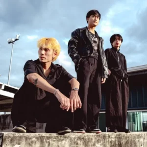 คอร์ดเพลง อย่าพูด Lion Heartt